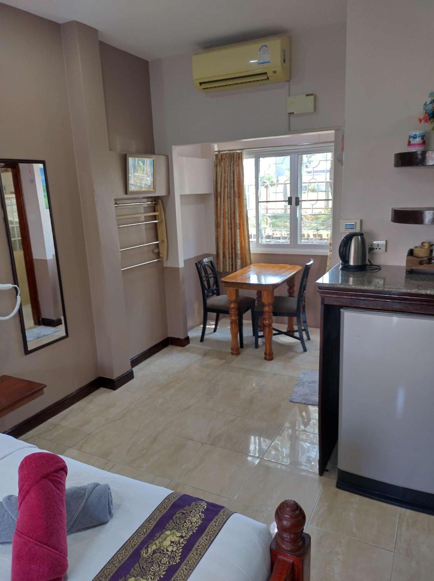 Mai Thai Guest House Khon Kaen Exterior foto